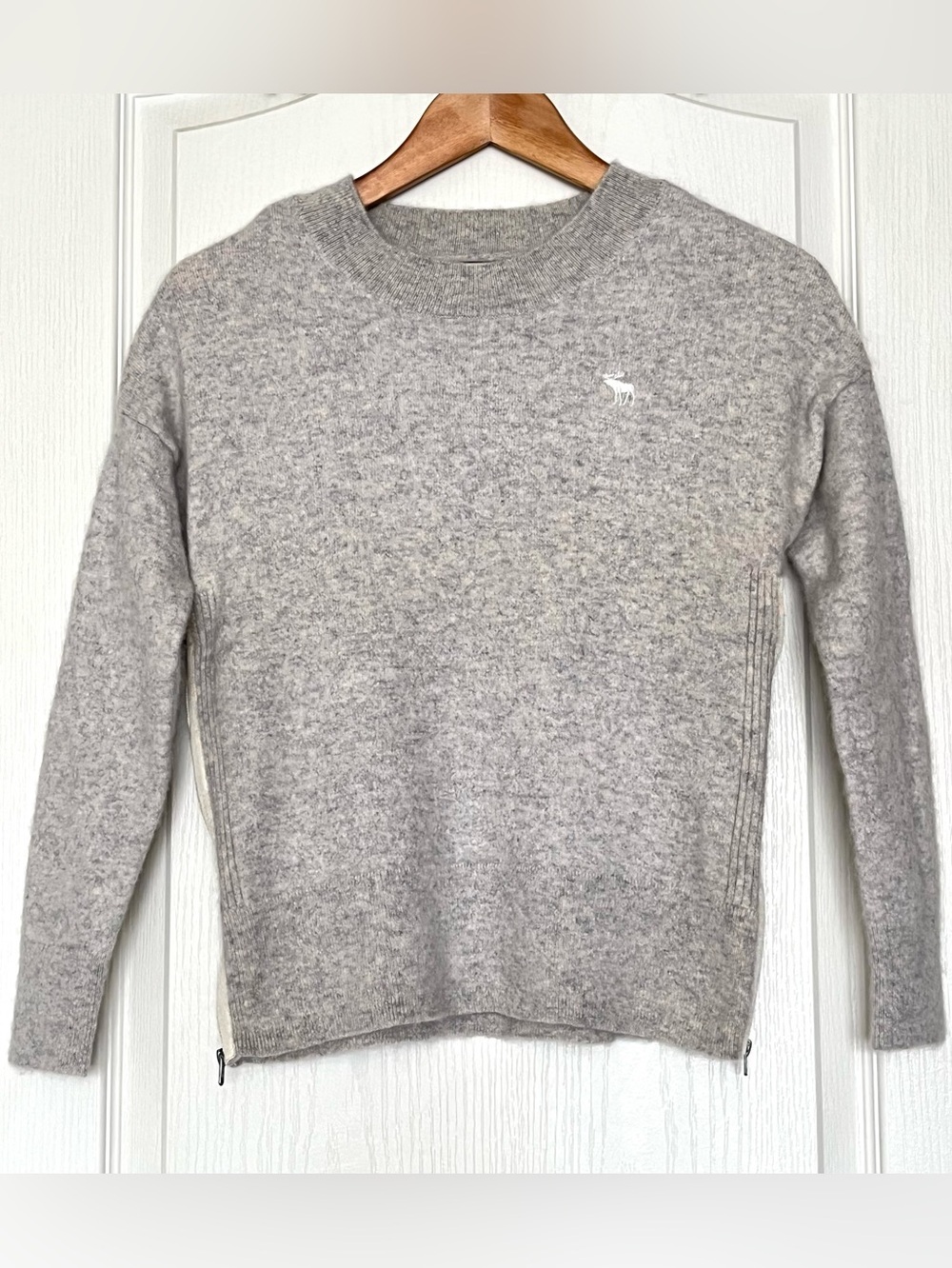 Abercrombie & Fitch 100% Cashmere Grey Side Zips Crewneck Sweater XS Preppy